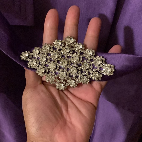 Elegant suit - Picture 5 of 7